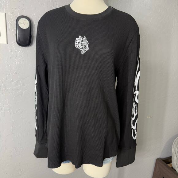 Darc Sport Wolves Flame Lightweight Thermal Long Sleeve Tee, Black, XL - Picture 1 of 6